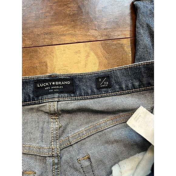 Lucky Brand High Rise Mom Jean Drew Ankle Size 2/26 - Picture 2 of 9